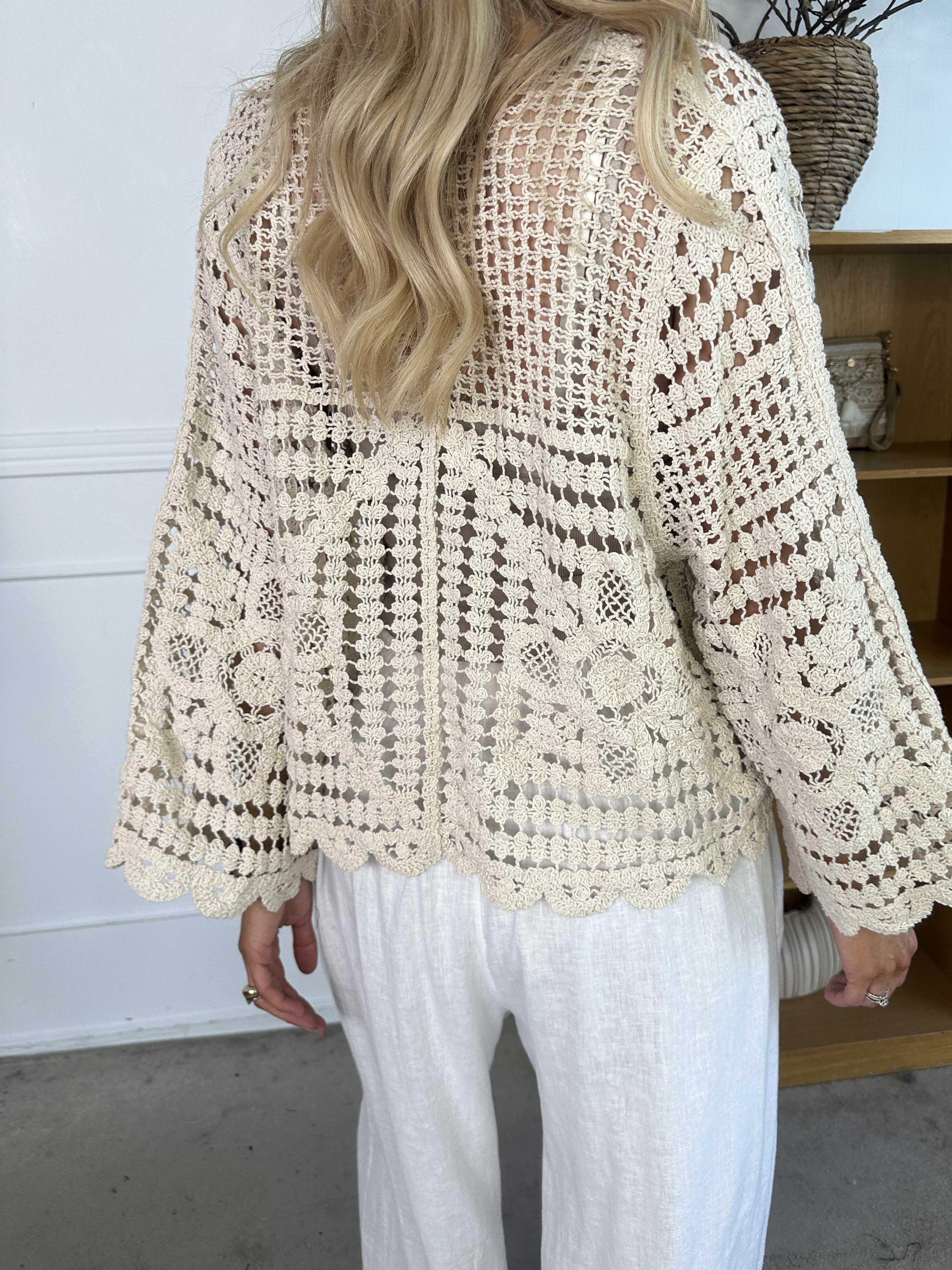 Marina - Söt virkad bomullskofta med liten rosett